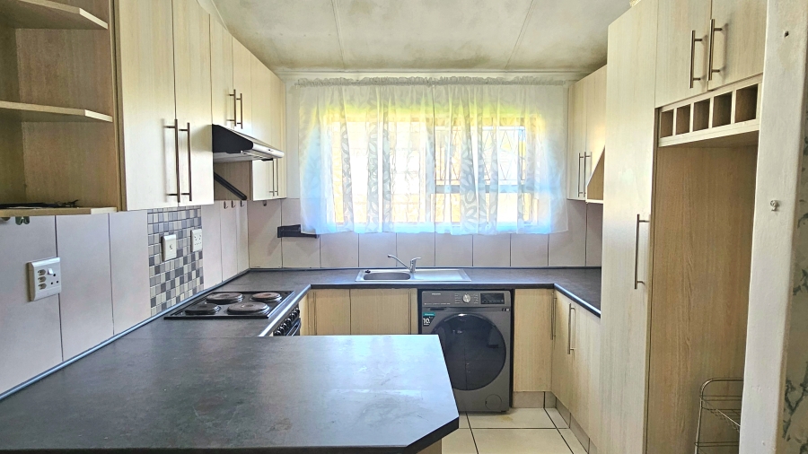 1 Bedroom Property for Sale in Kamma Park Eastern Cape